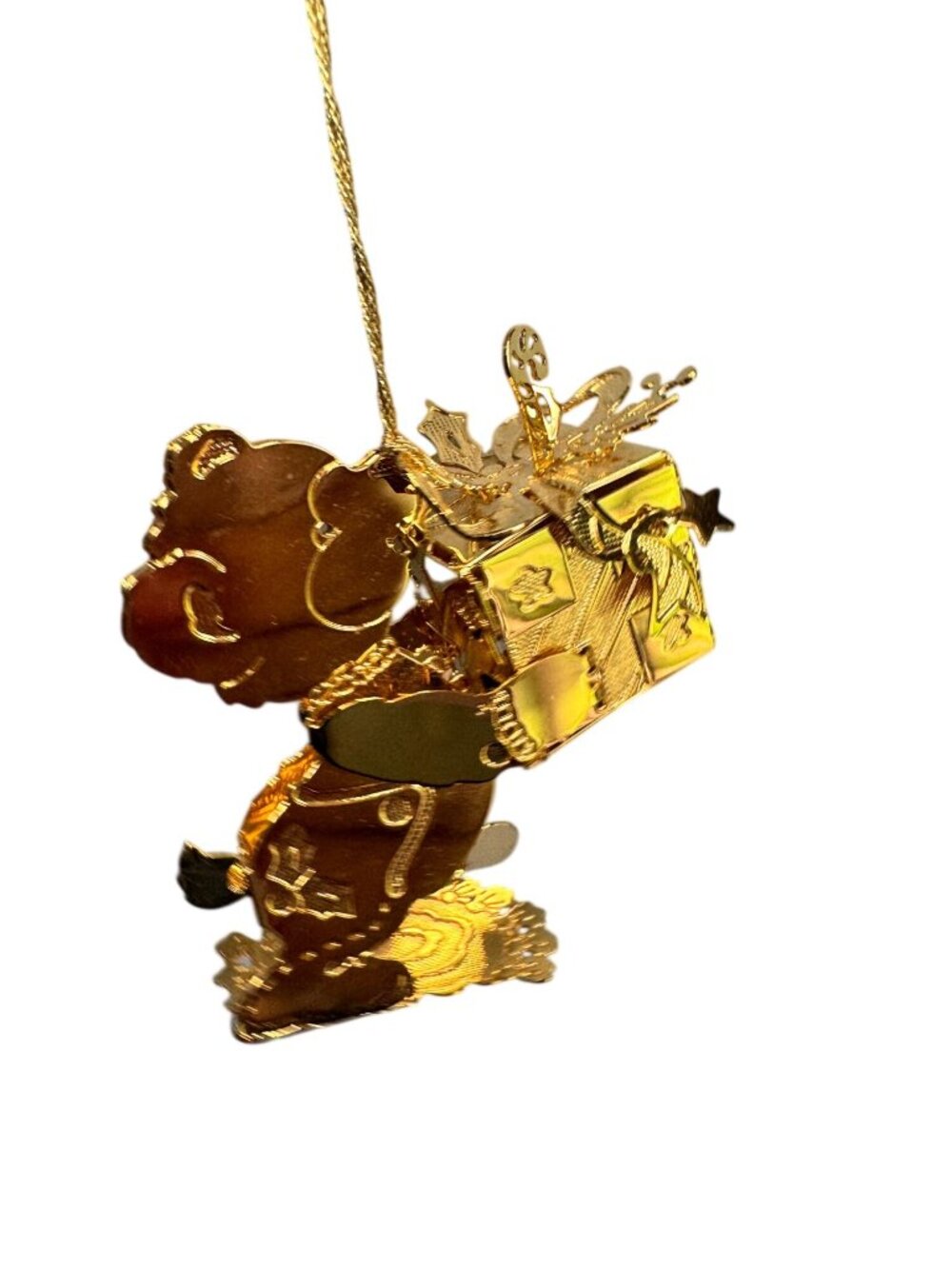 Danbury Mint Teddy Bear With Christmas Gift Box Gold Tone Ornament - Picture 5 of 7